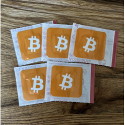 Gift box "Bitcoin fixes this" with 5 Bitcoin plasters